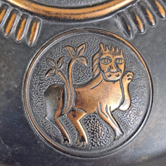 Vintage Round Copper Wall Tray Winged Dragons Wall Hanging 1970 Rare Collectible - Picture 5 of 13